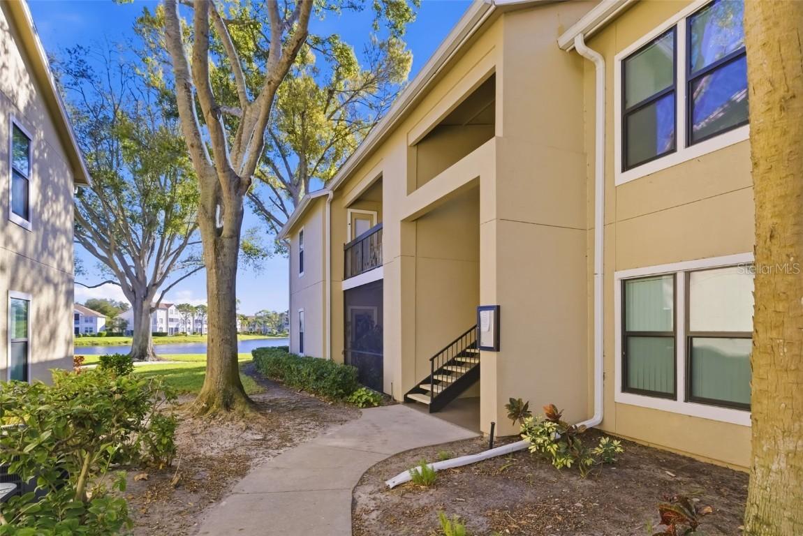 4053 Crockers Lake Blvd. #22, Sarasota, FL 34238
