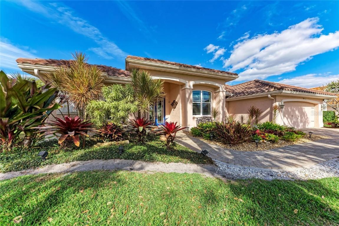 4465 Mcintosh Lake Ave., Sarasota, FL 34233
