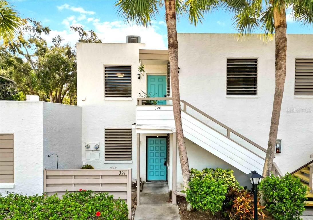 320 Timber Lake Dr., Bradenton, FL 34210