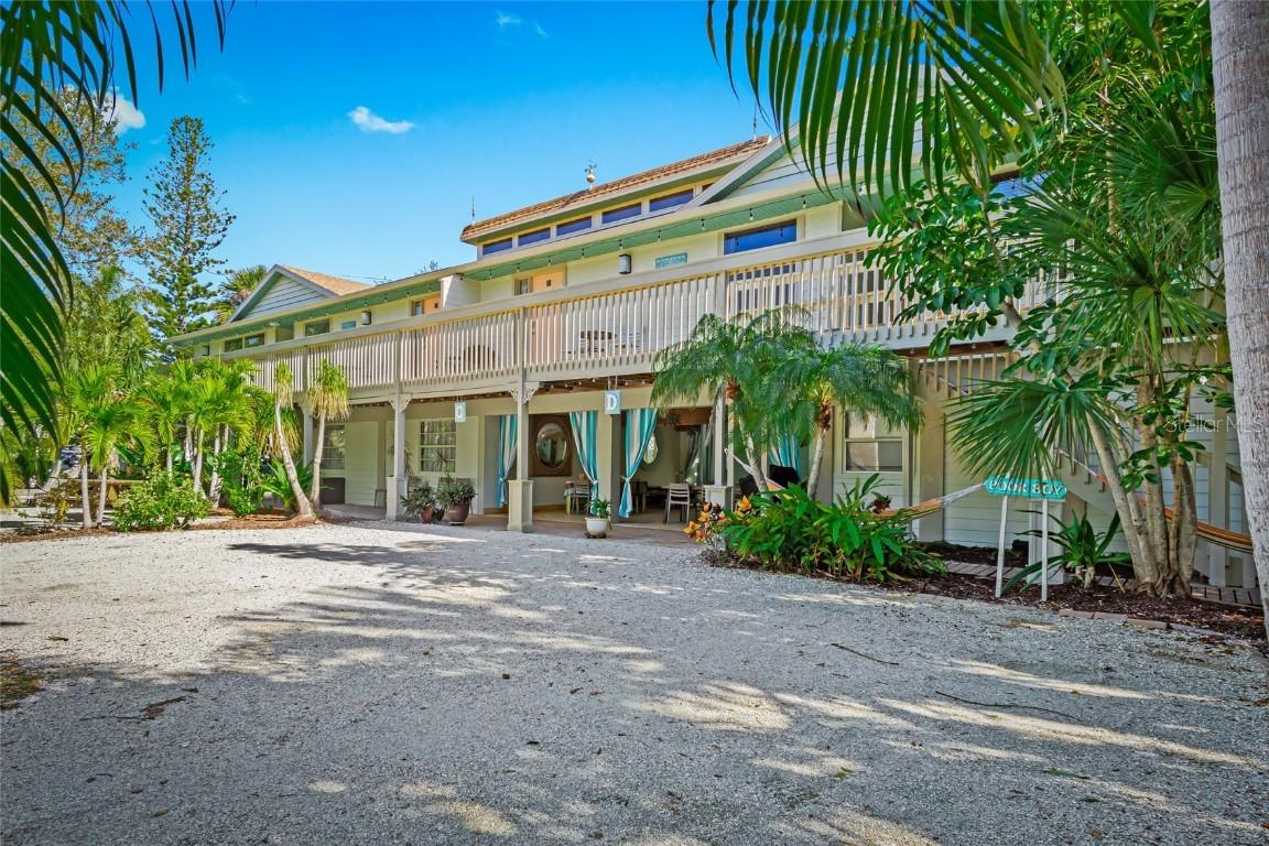 6905 Point Of Rocks Rd., Sarasota, FL 34242