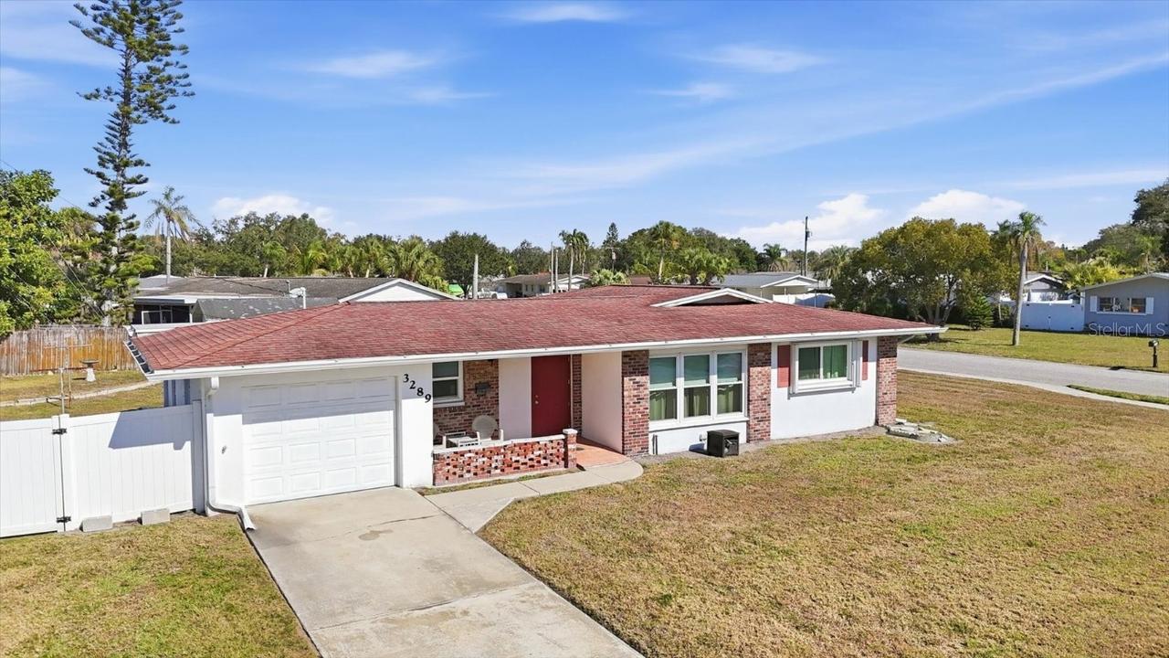 3289 Dante Dr., Sarasota, FL 34235
