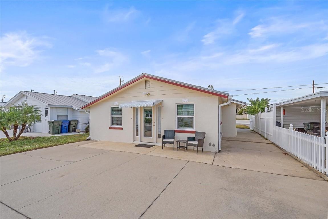 1260 Yoder Ave., Sarasota, FL 34239