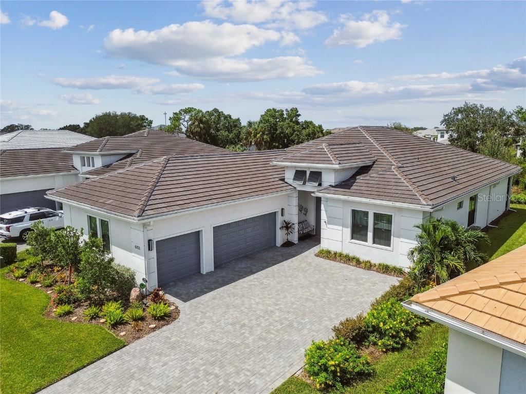 4952 Surfside Cir., Bradenton, FL 34211