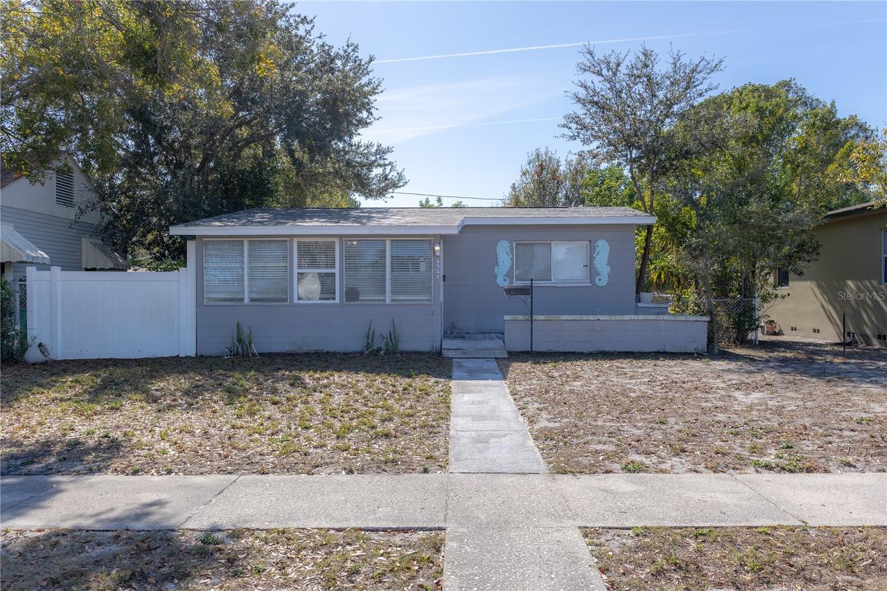2528 4th Ave., St Petersburg, FL 33712