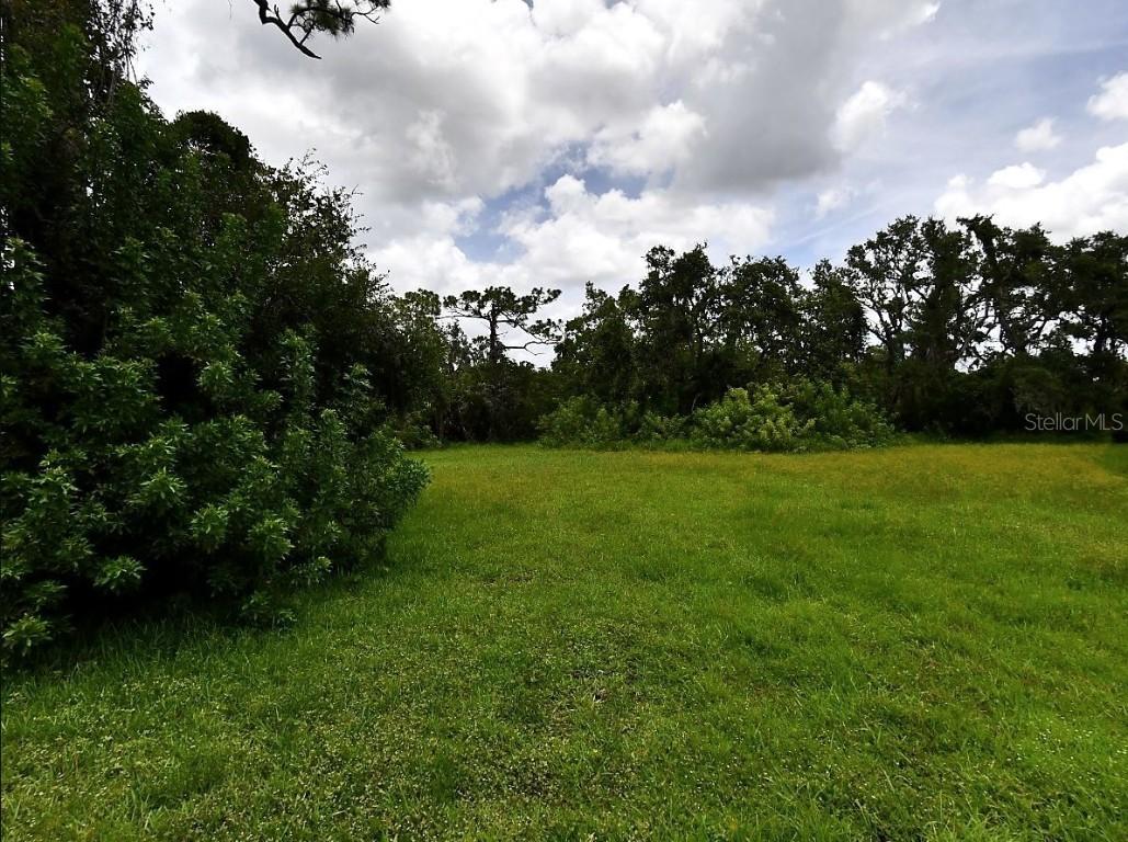 410 Blue Garden Ln., Osprey, FL 34229