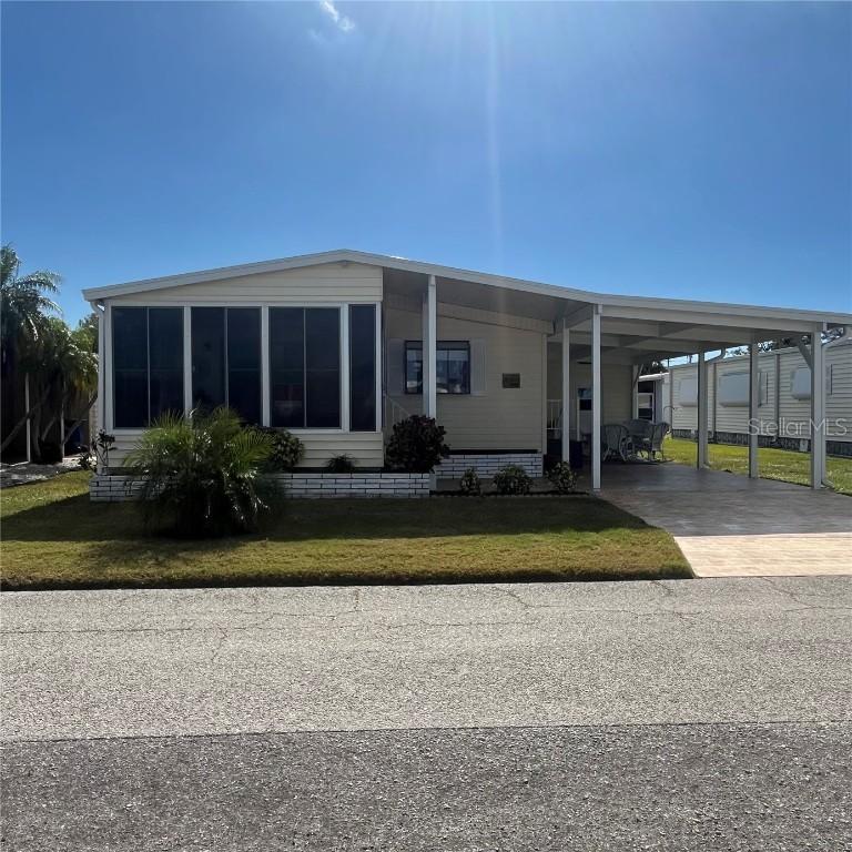 808 53rd Ave. #209, Bradenton, FL 34203