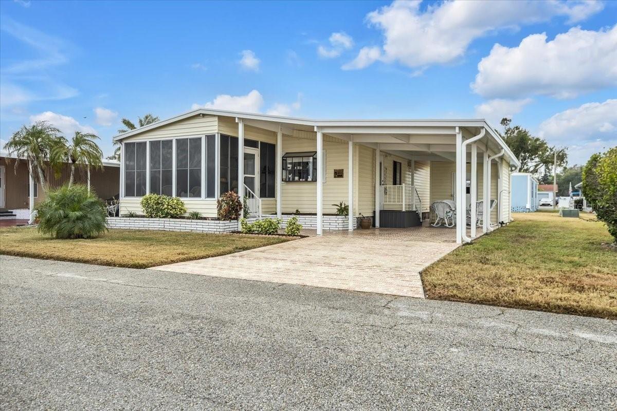 808 53rd Ave. #209, Bradenton, FL 34203