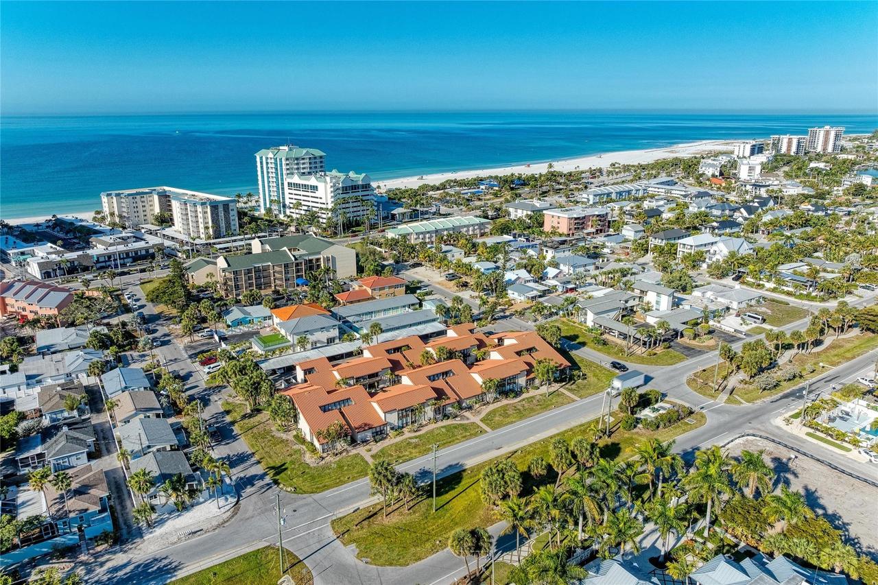 800 S Blvd Of The Presidents #9, Sarasota, FL 34236