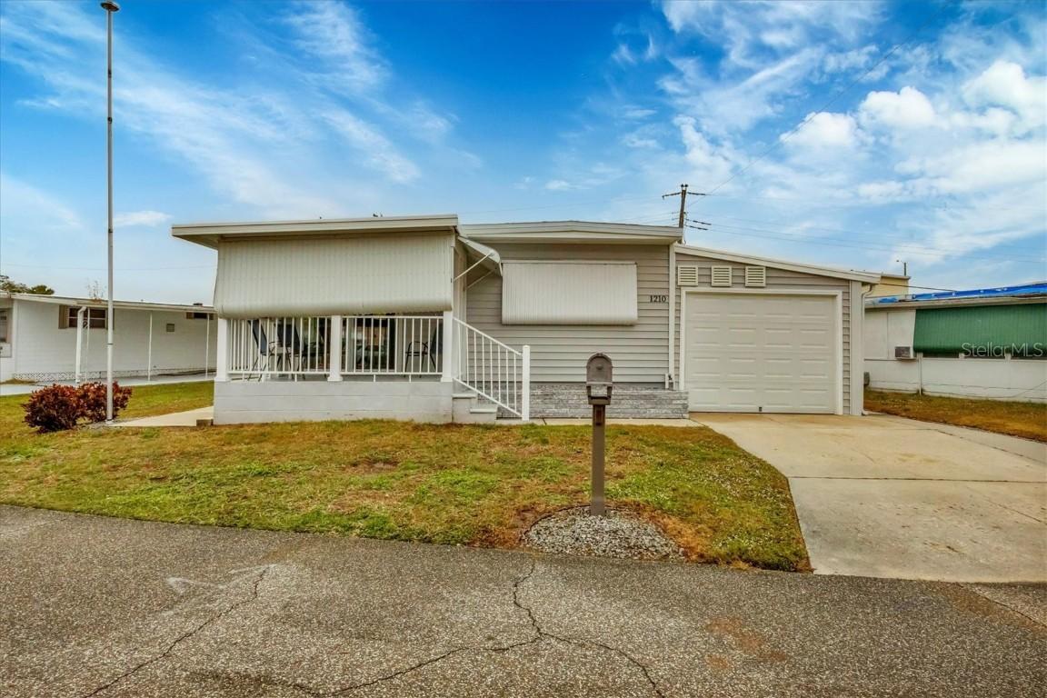 1210 41st Avenue Dr., Ellenton, FL 34222