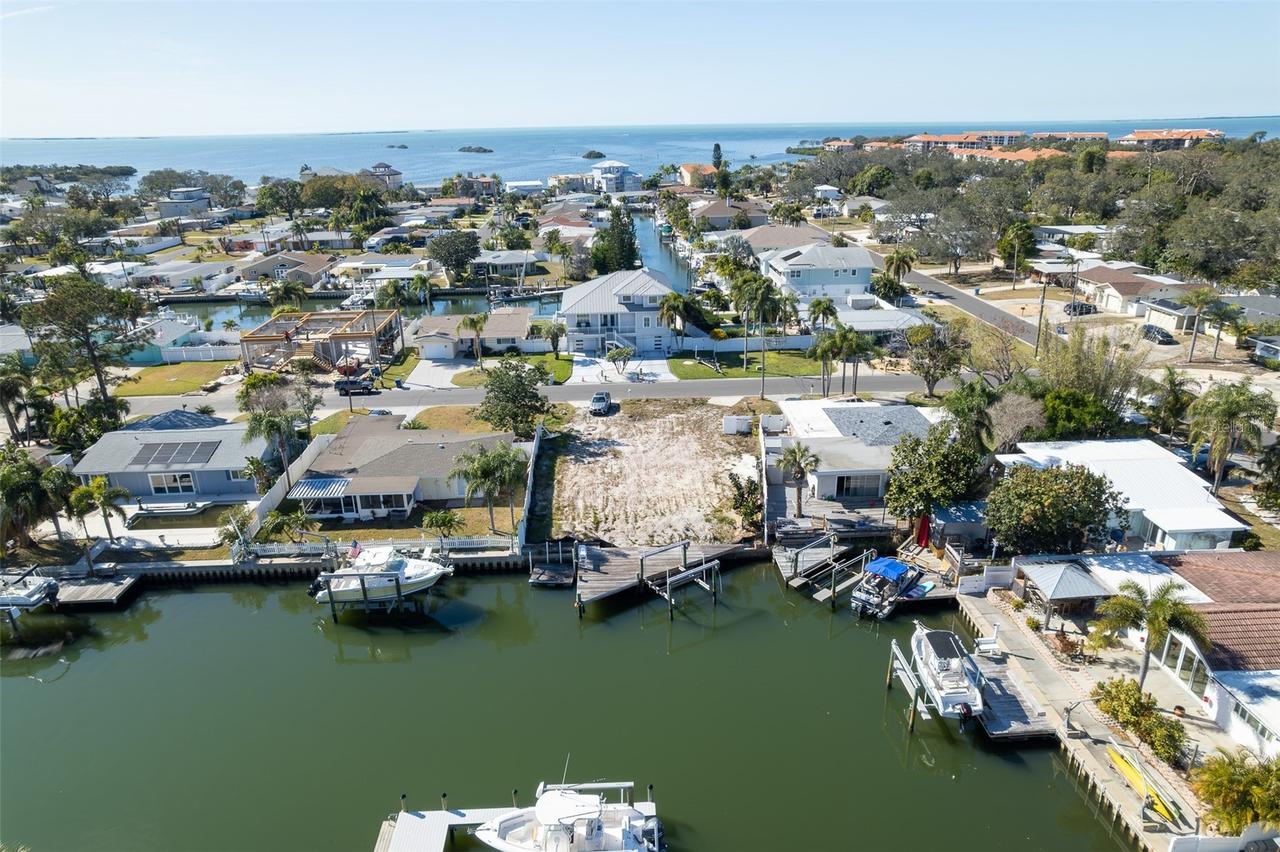 303 Morningside Dr., Palm Harbor, FL 34683