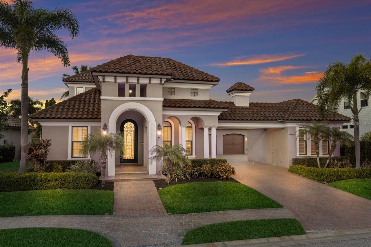 512 Mast Dr., Bradenton, FL 34208