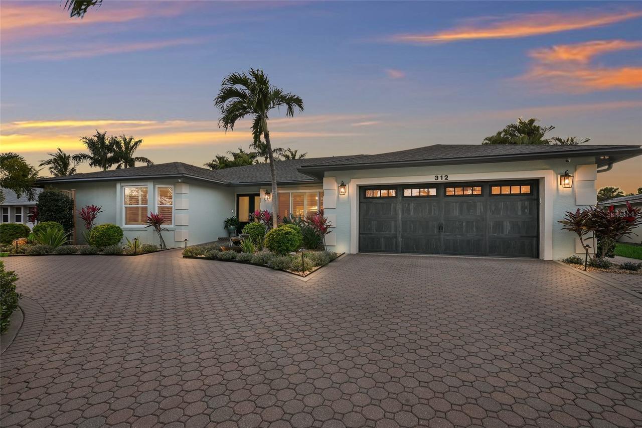 312 64th Street Ct., Bradenton, FL 34209