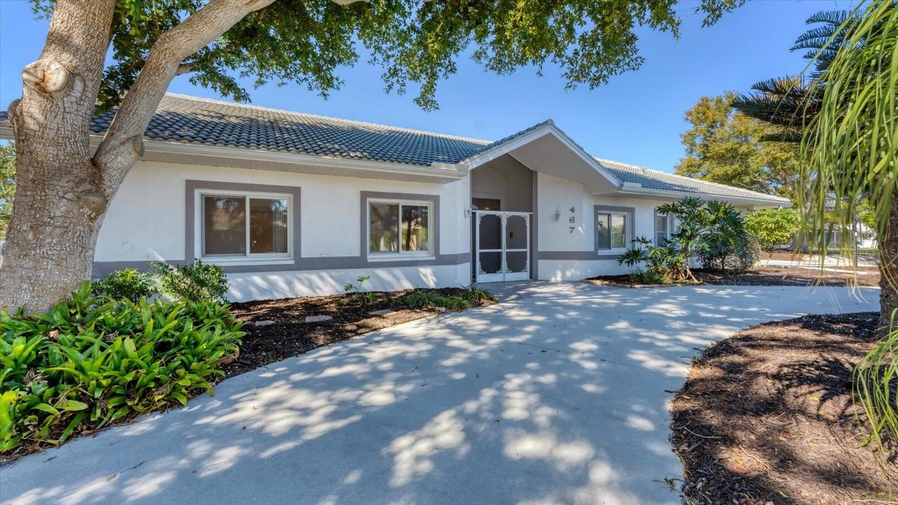 467 Ingres Dr., Nokomis, FL 34275