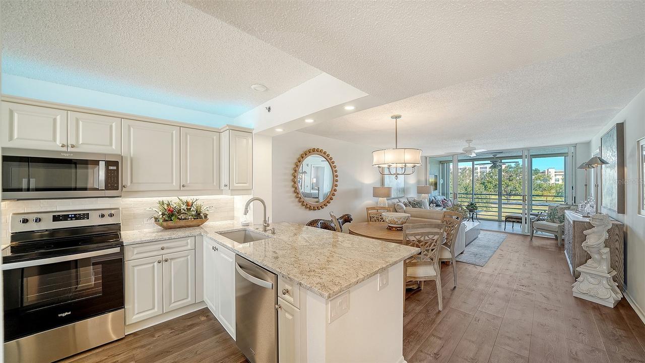 4530 Pinebrook Cir. #302, Bradenton, FL 34209