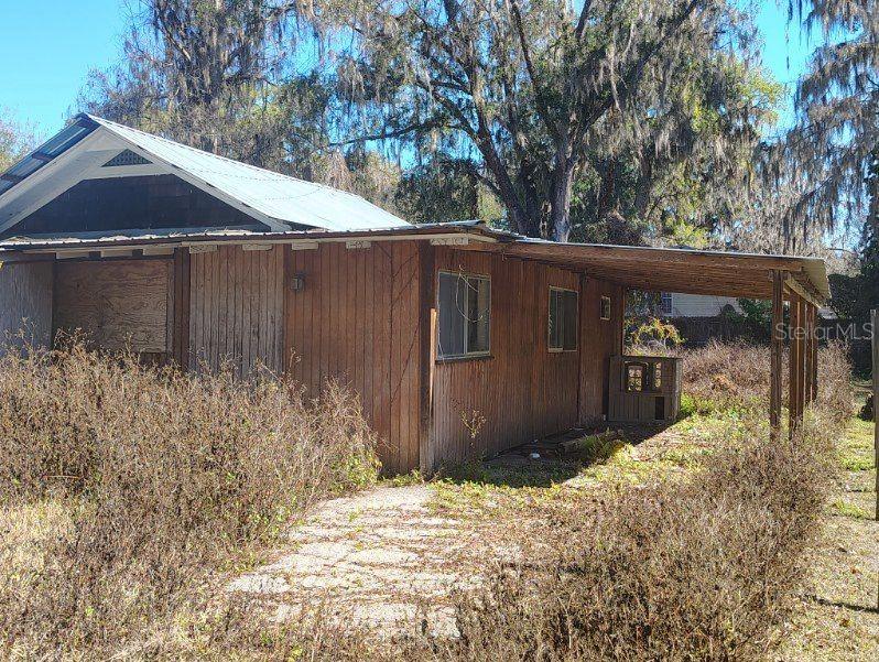 2573 Cr 426a, Lake Panasoffkee, FL 33538