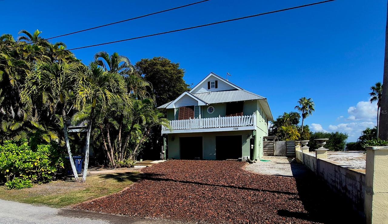 2308 Canasta Dr., Bradenton Beach, FL 34217