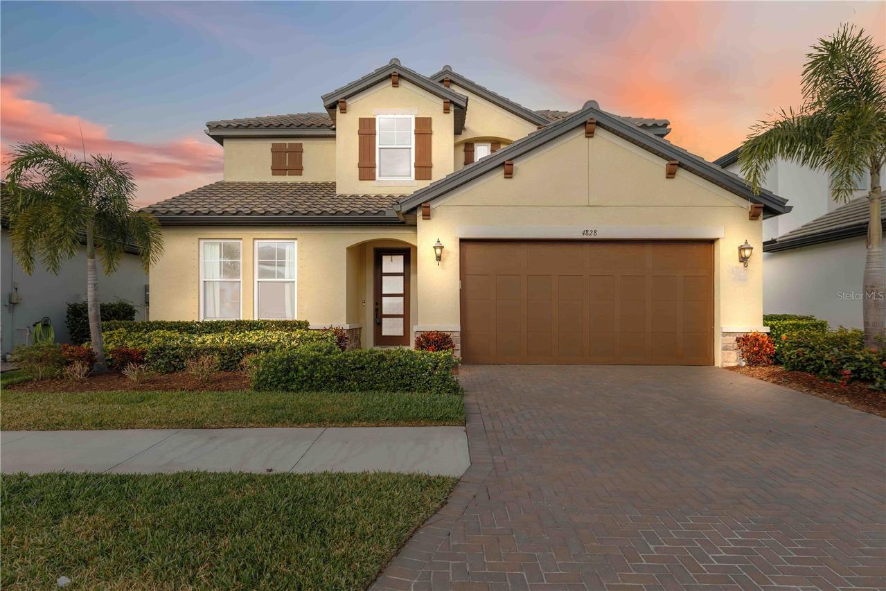 4828 Antrim Dr., Sarasota, FL 34240