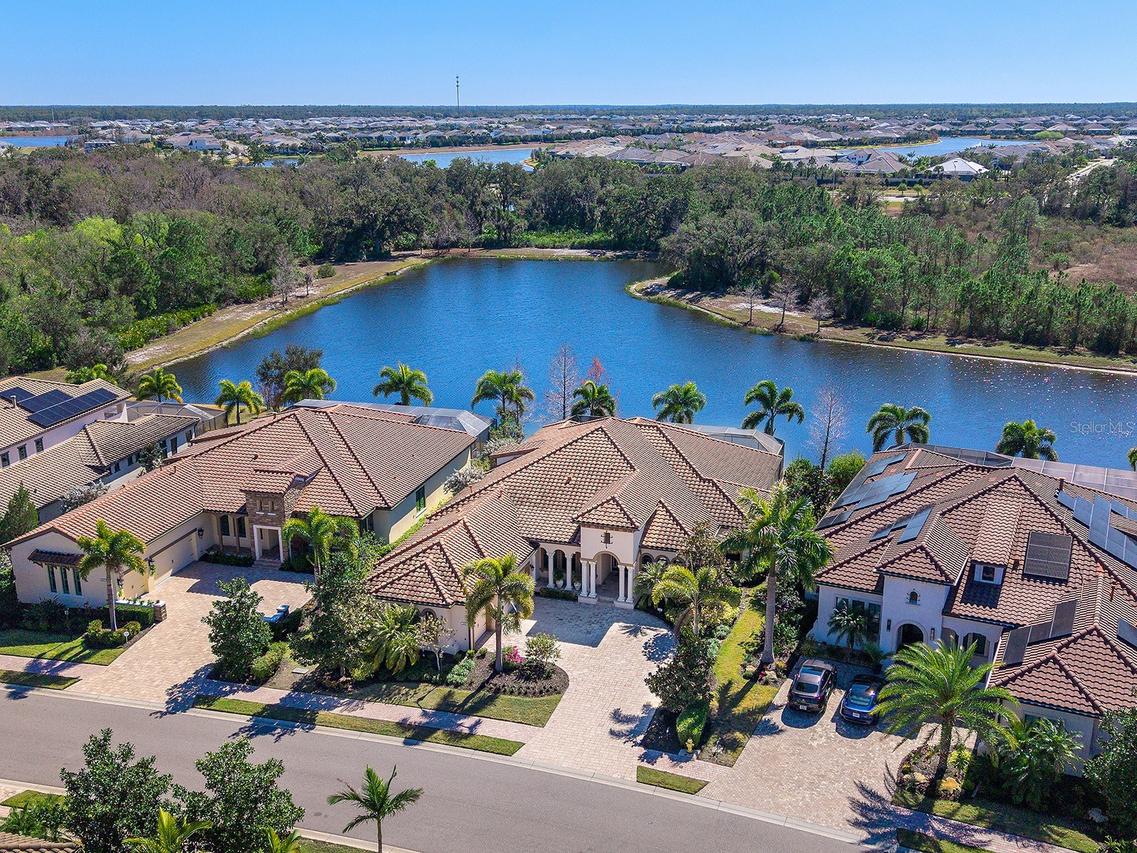 16818 Berwick Ter., Lakewood Ranch, FL 34202