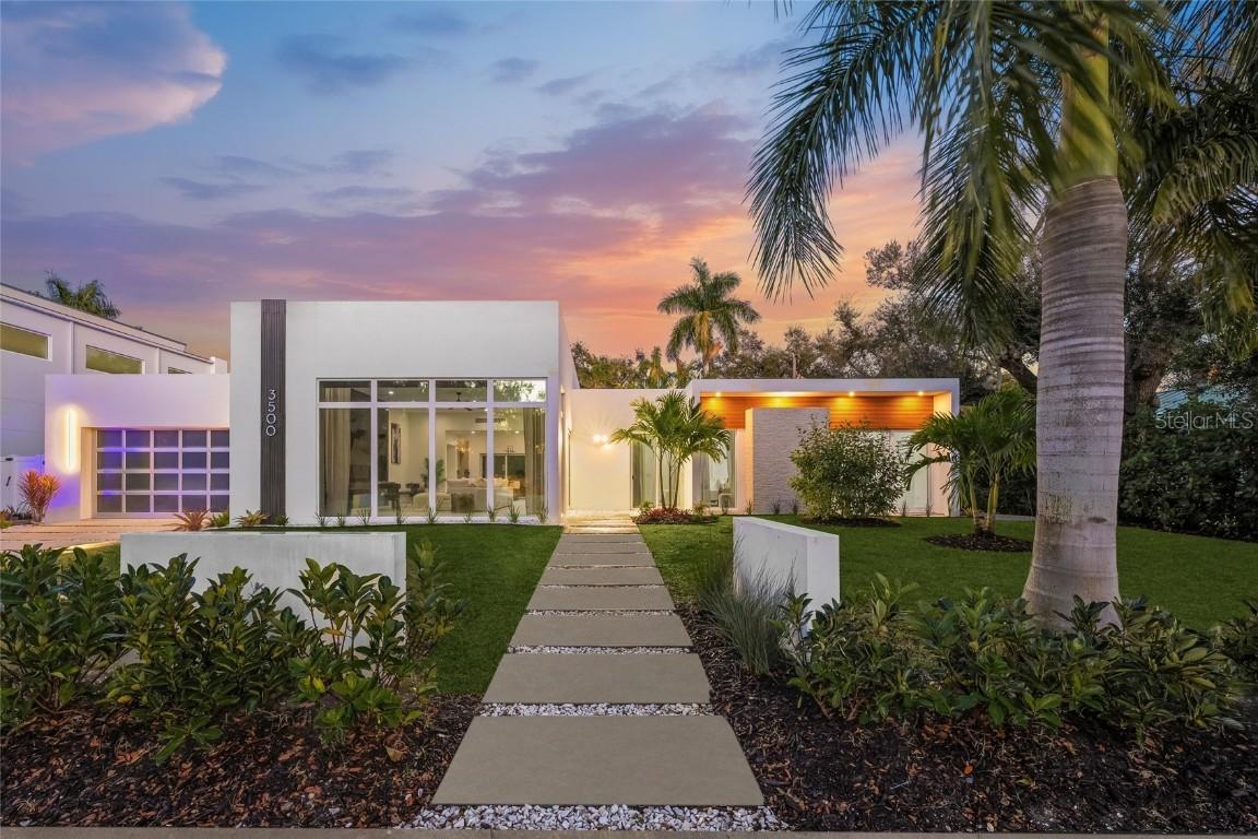 3500 Bay Shore Rd., Sarasota, FL 34234