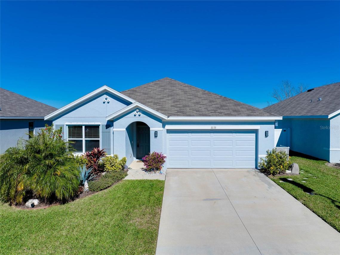 2233 Grand Flora Tr., Bradenton, FL 34208