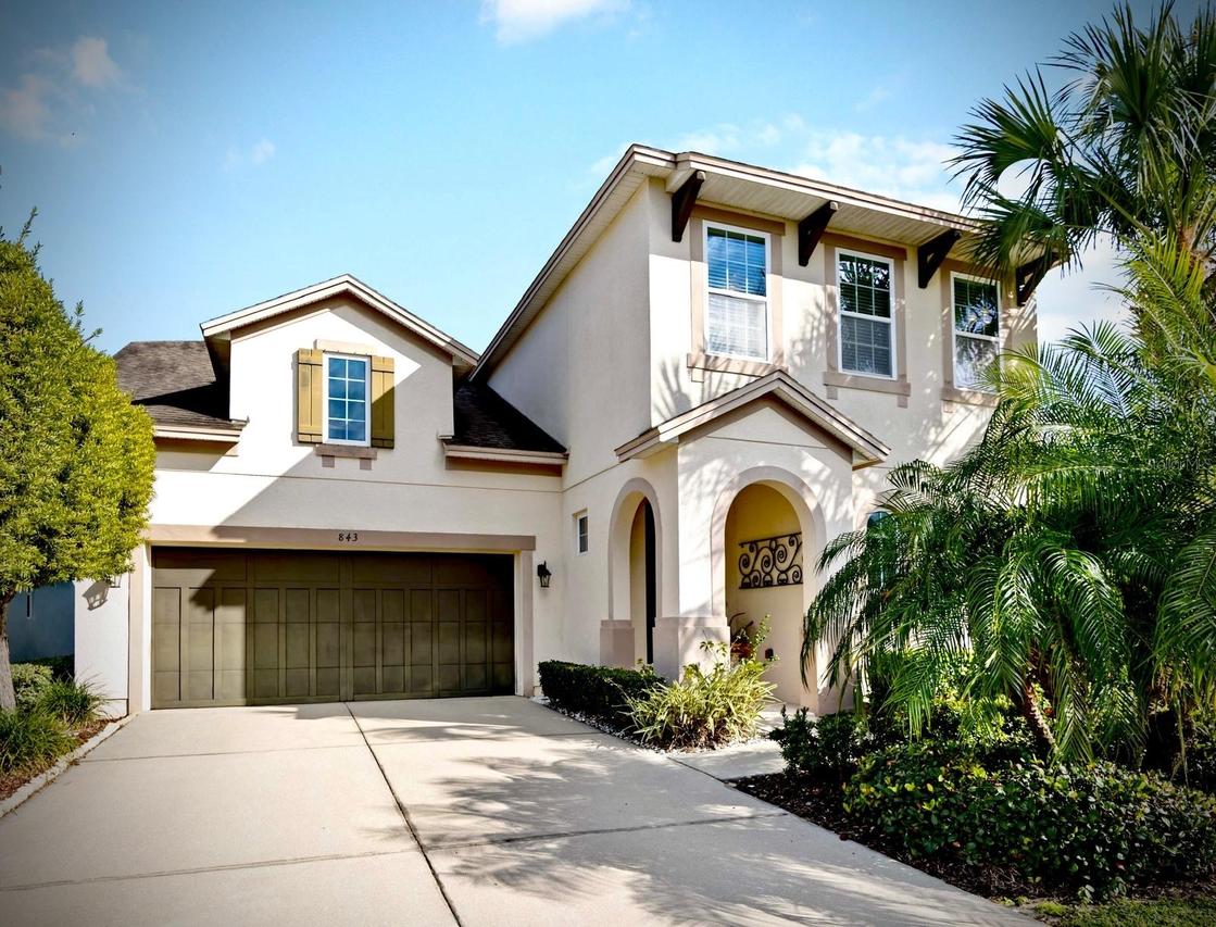 843 Molly Cir., Sarasota, FL 34232