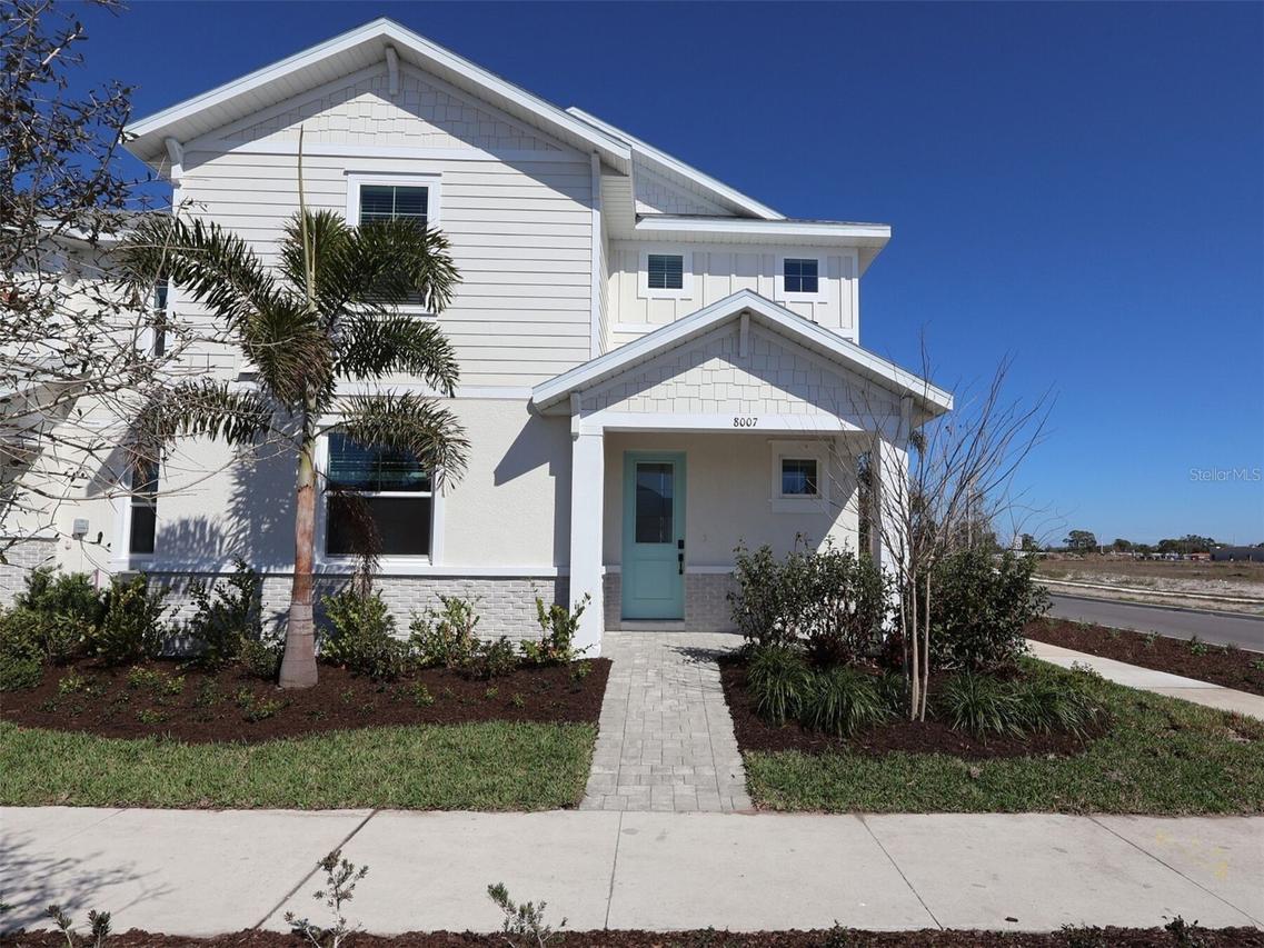 8007 Seaflower Pkwy., Bradenton, FL 34210