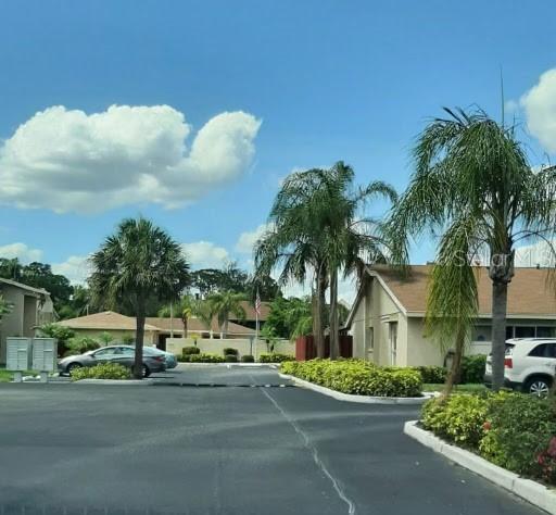 2763 Woodgate Ln. #111, Sarasota, FL 34231