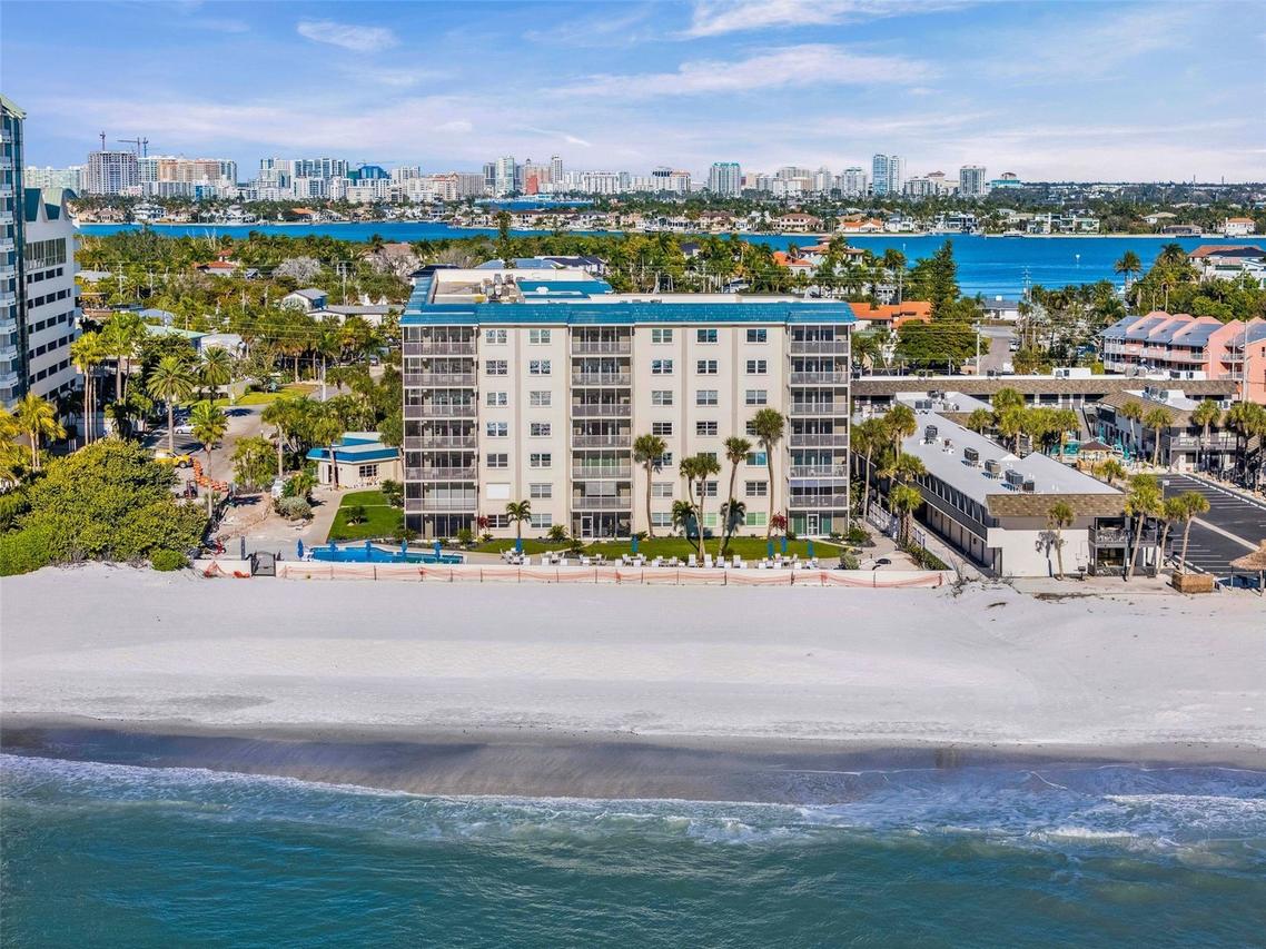 800 Benjamin Franklin Dr. #110, Sarasota, FL 34236