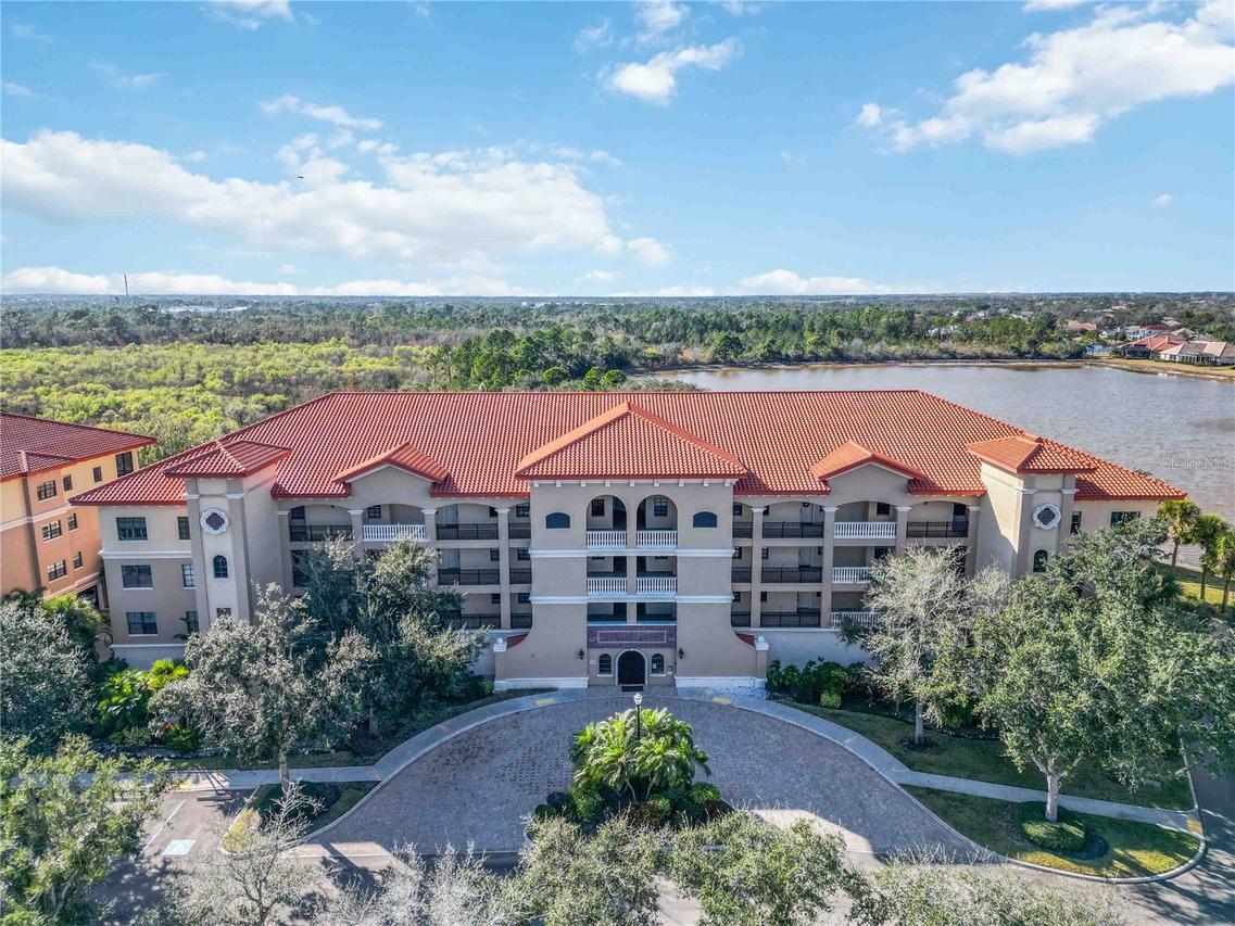 7702 Lake Vista Ct. #305, Lakewood Ranch, FL 34202