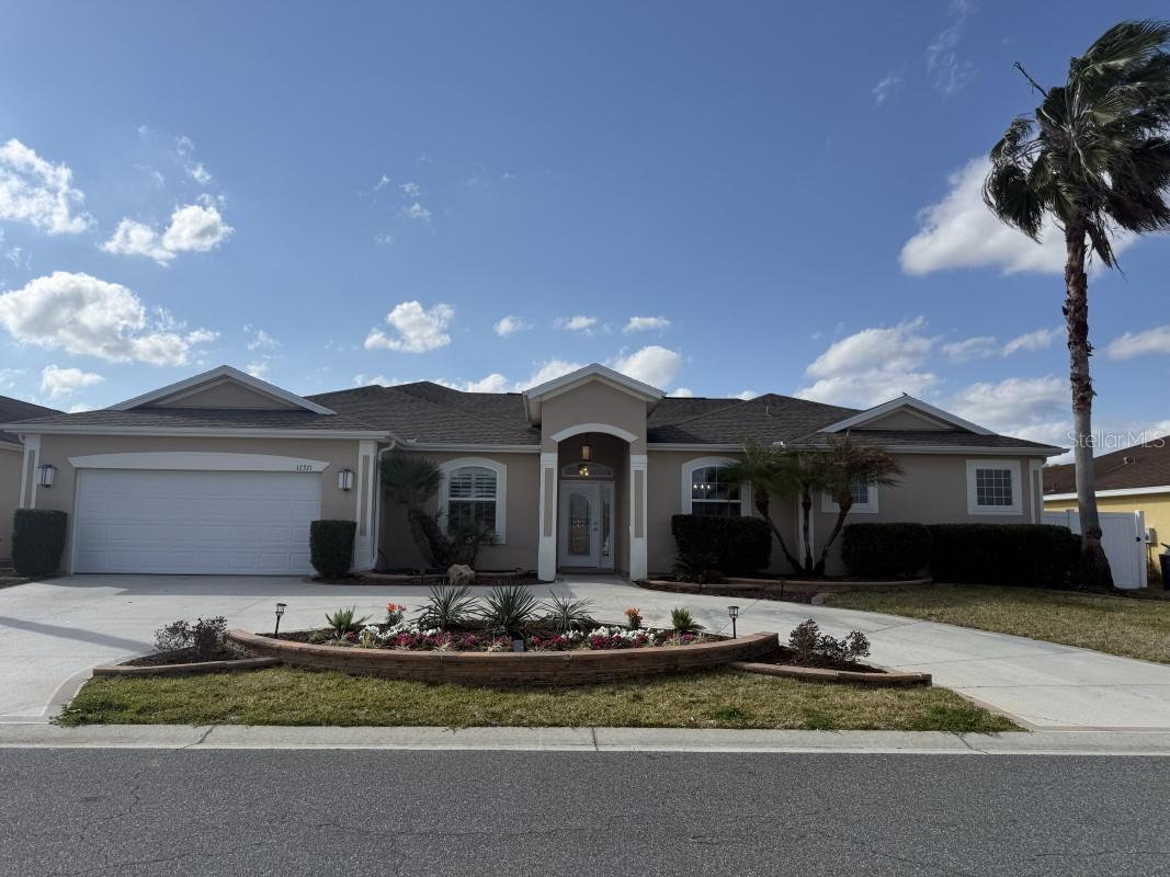 12371 NE 48th Cir., Oxford, FL 34484