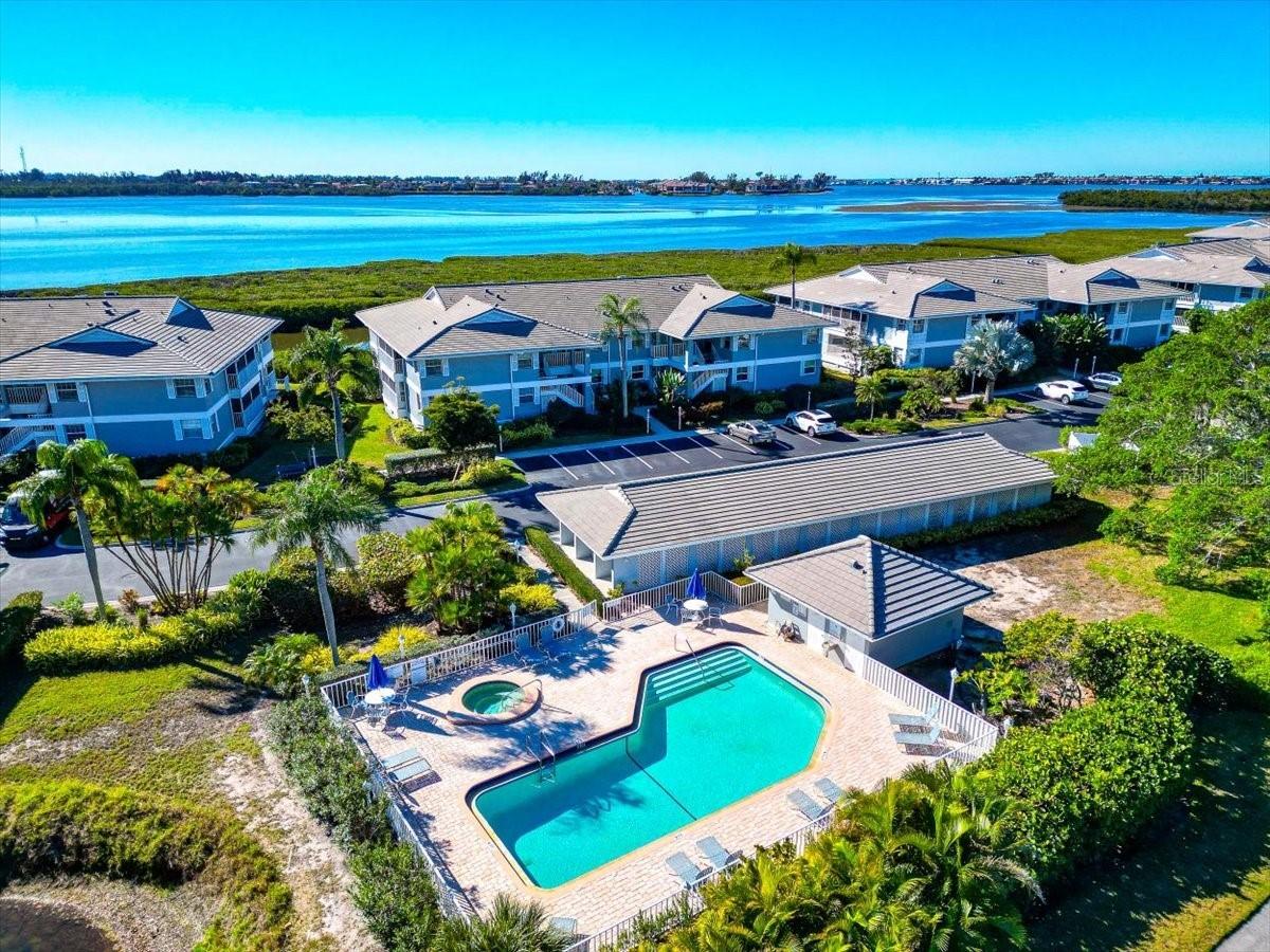 1233 Edgewater Cir. #65, Bradenton, FL 34209