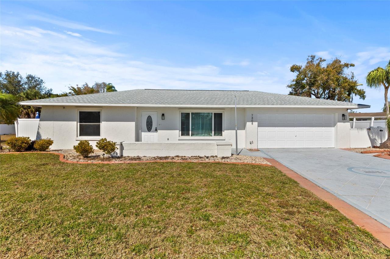 7408 14th Ave., Bradenton, FL 34209