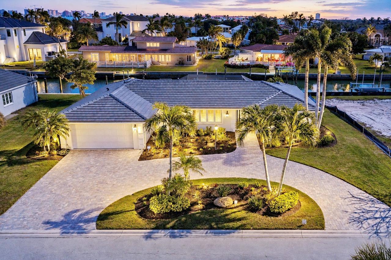 548 Gunwale Ln., Longboat Key, FL 34228