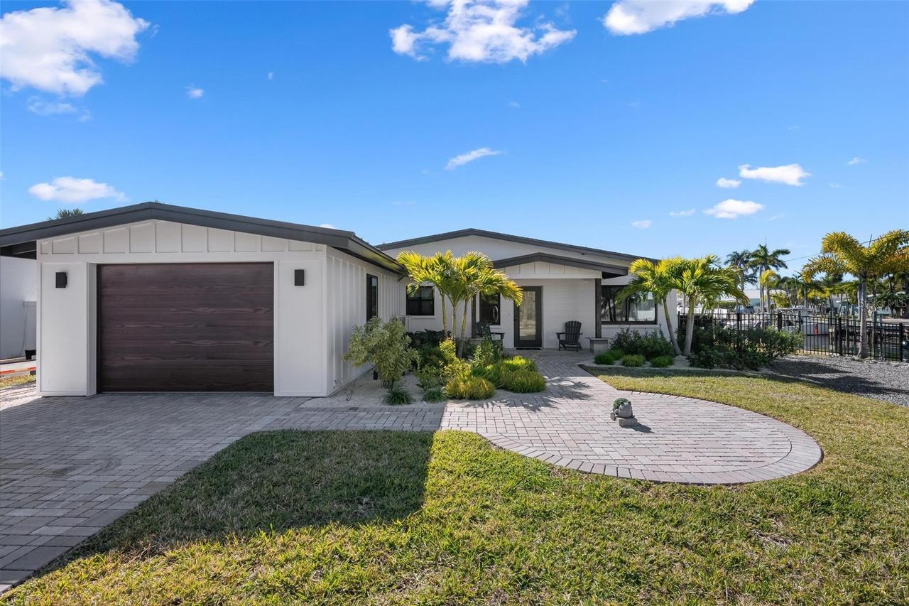 401 28th St., Holmes Beach, FL 34217