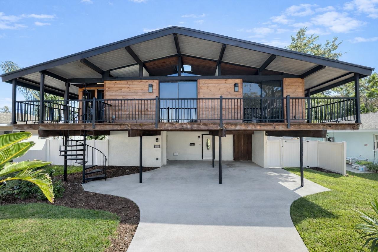 1942 New Hampshire Ave., St Petersburg, FL 33703