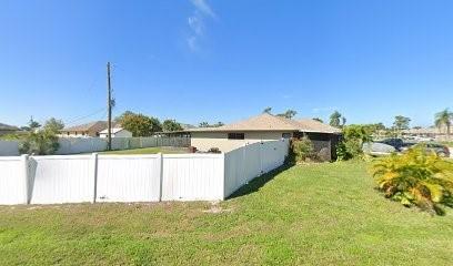 1983 Forked Creek Dr., Englewood, FL 34223