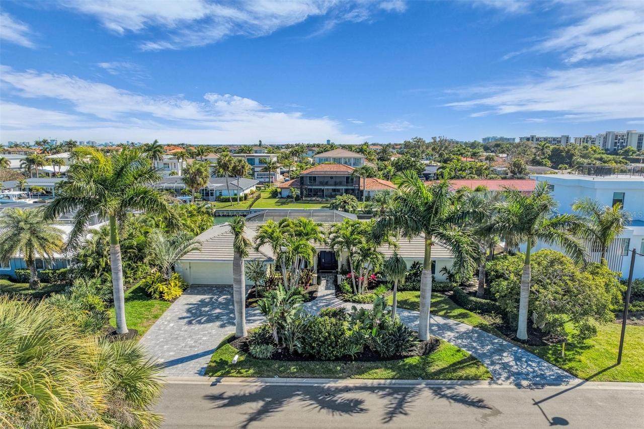 520 Golf Links Ln., Longboat Key, FL 34228