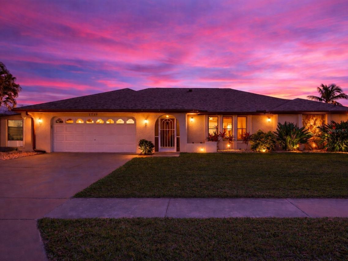 1719 W Bluewater Ter., North Fort Myers, FL 33903