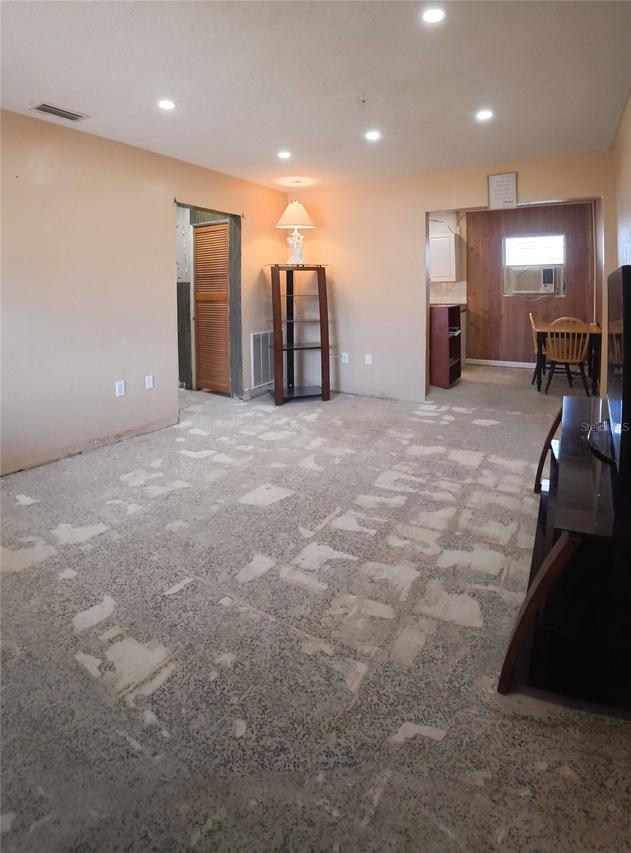 1936 N Allendale Ave., Sarasota, FL 34234