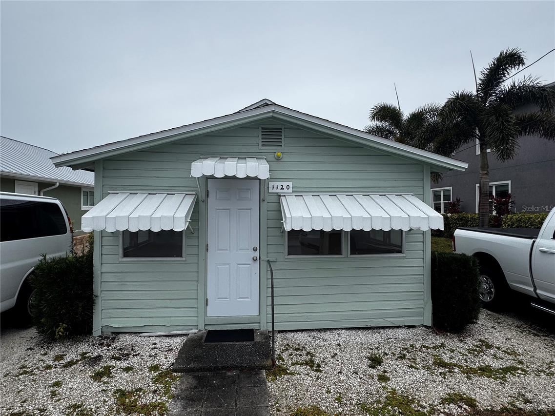 1120 Kruppa Ave., Sarasota, FL 34237