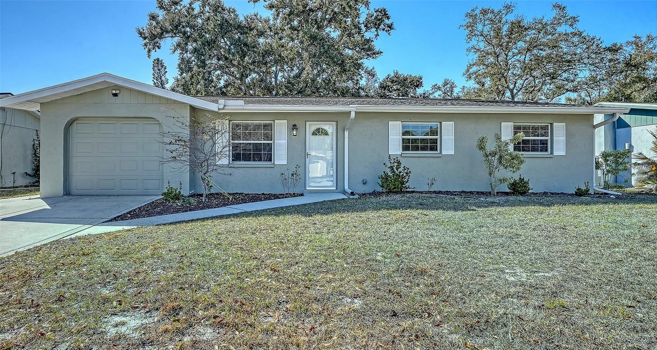 2026 Greendale Dr., Sarasota, FL 34232