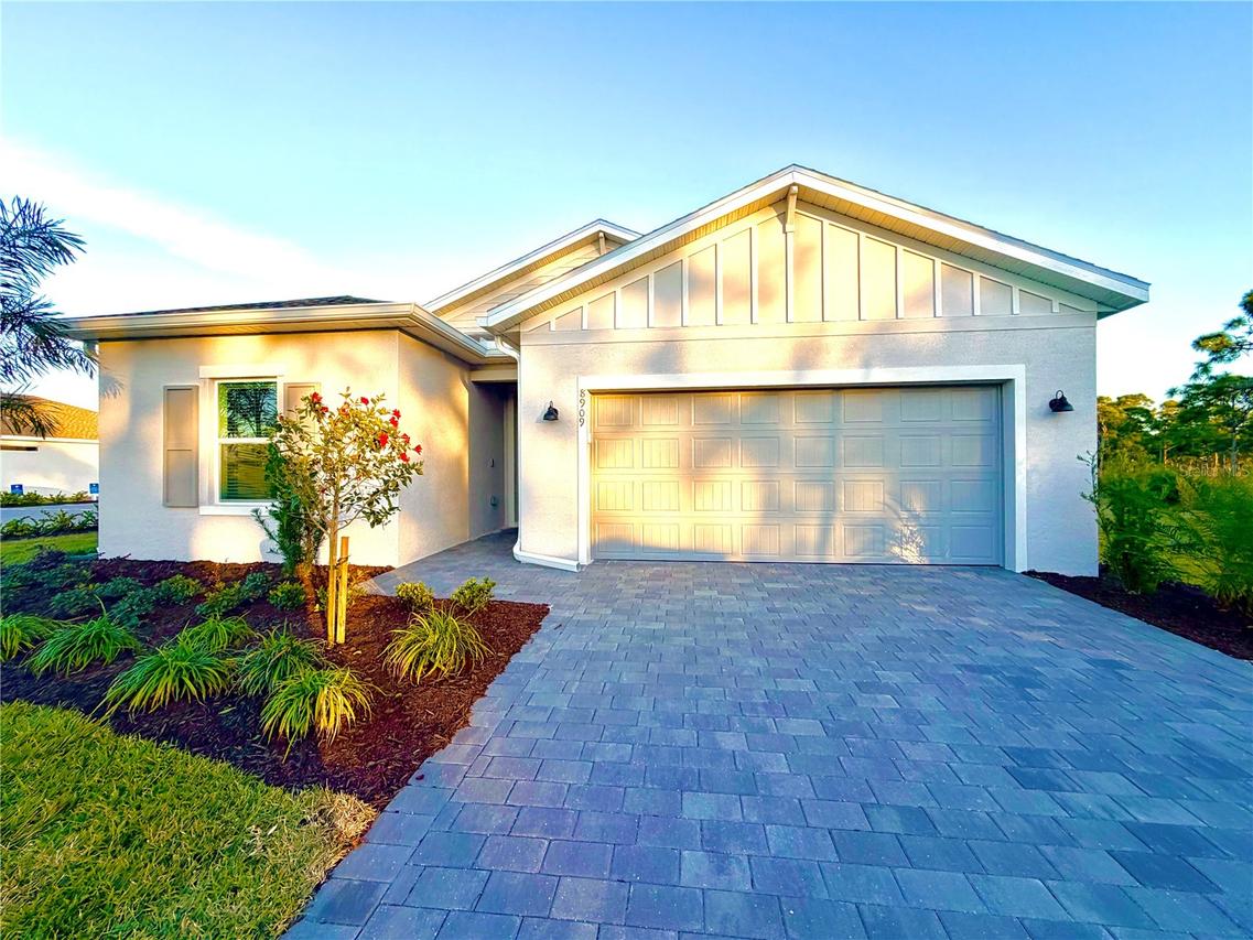 8134 Saint Kitts Cir., Englewood, FL 34224