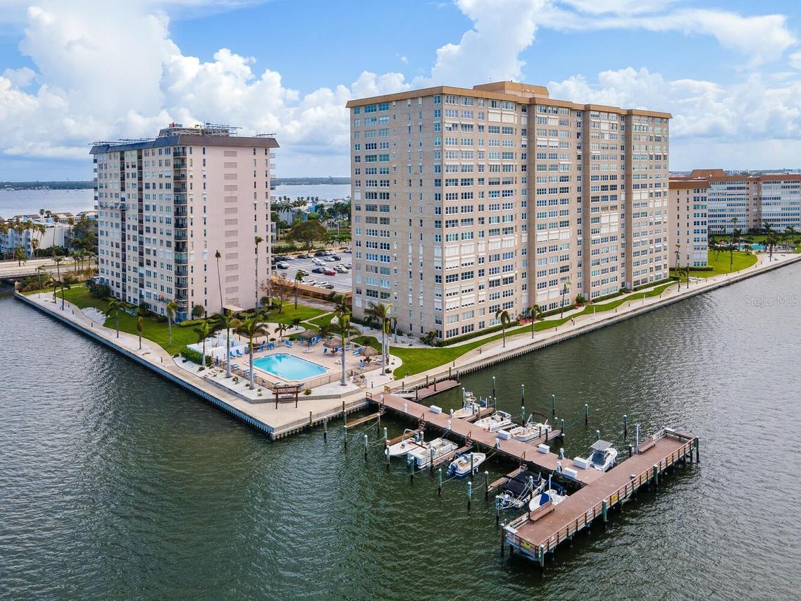 5200 Brittany Dr. #602, St Petersburg, FL 33715