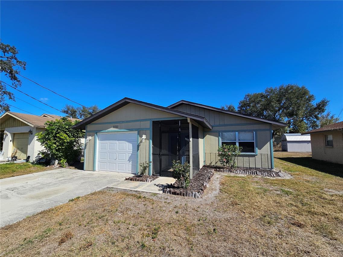 1011 Bacon Ave., Sarasota, FL 34232