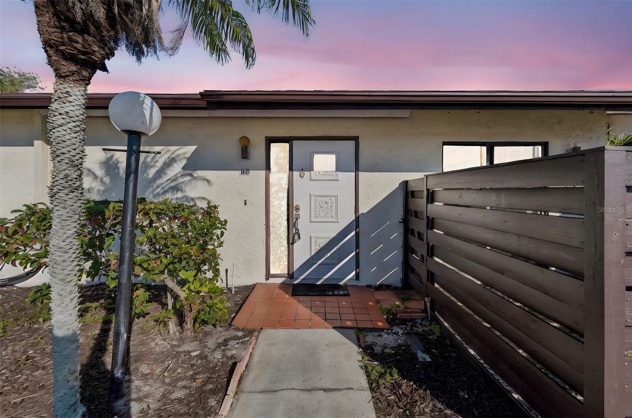 5400 34th St. #D16, Bradenton, FL 34210