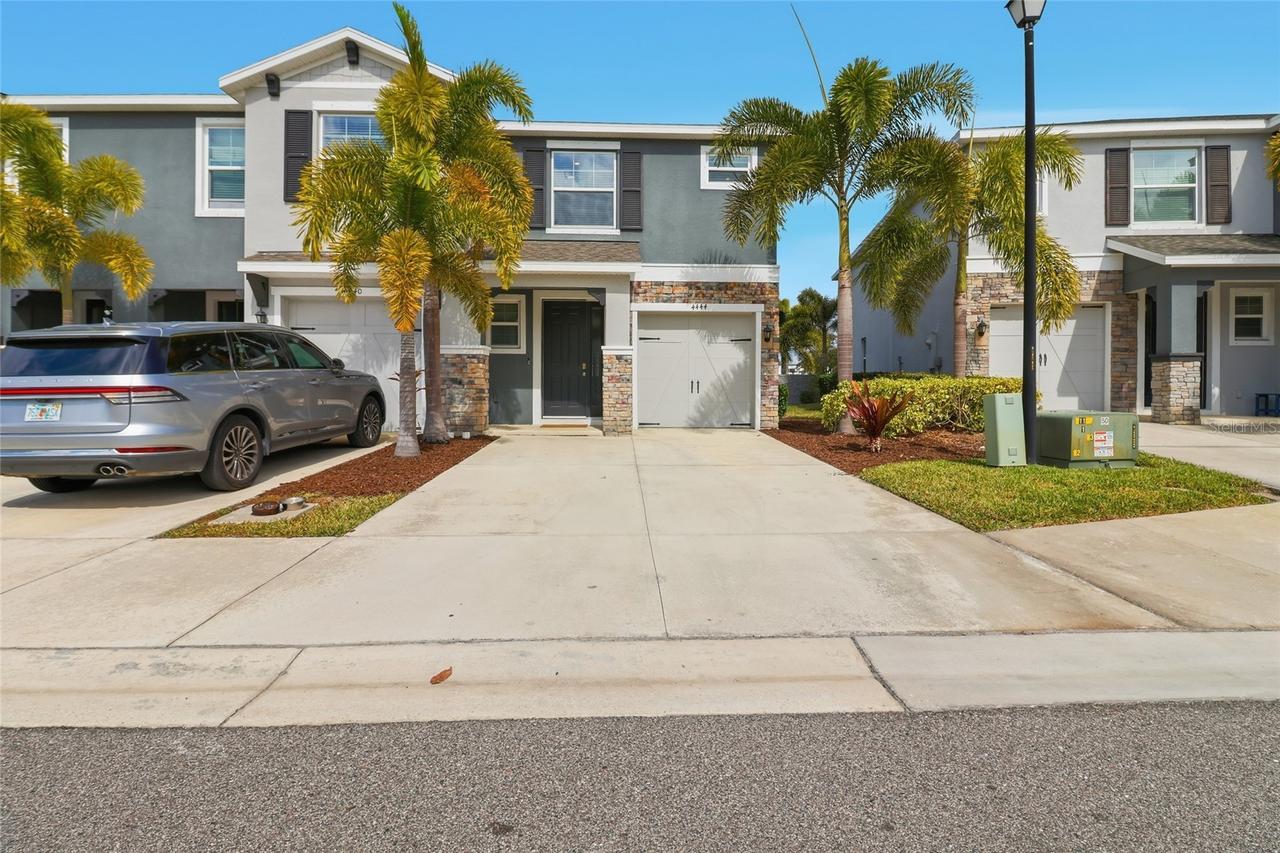 4444 Aqua Mirage St., Sarasota, FL 34238