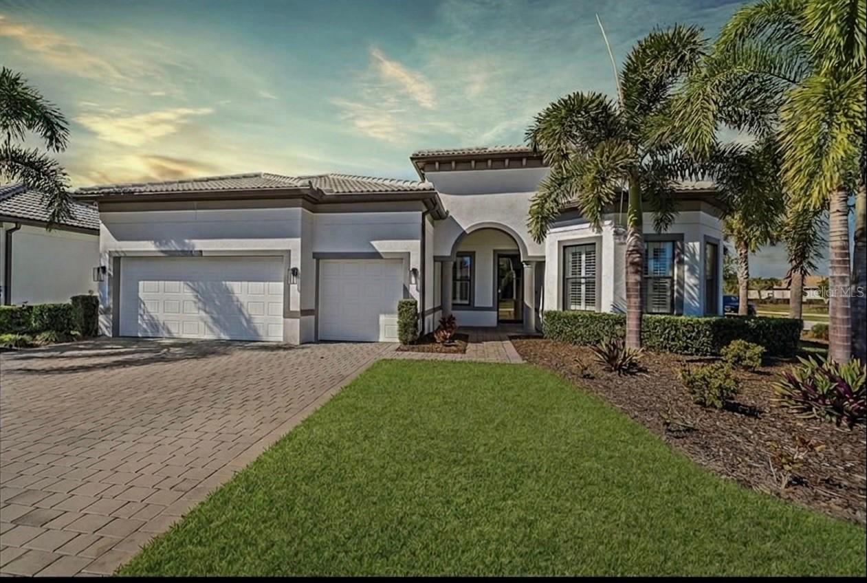 825 Seascape Pl., Sarasota, FL 34240