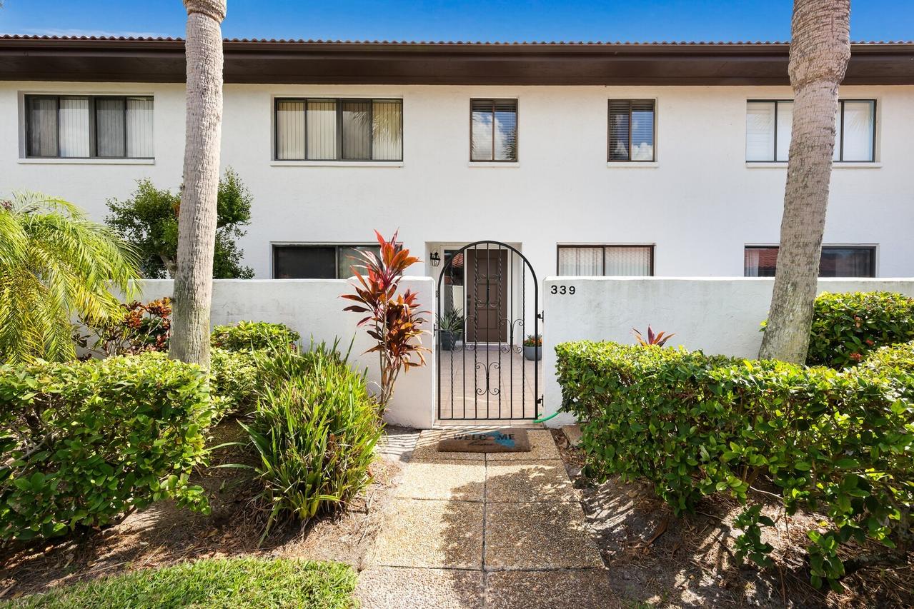 339 Barcelona Dr., Bradenton, FL 34210