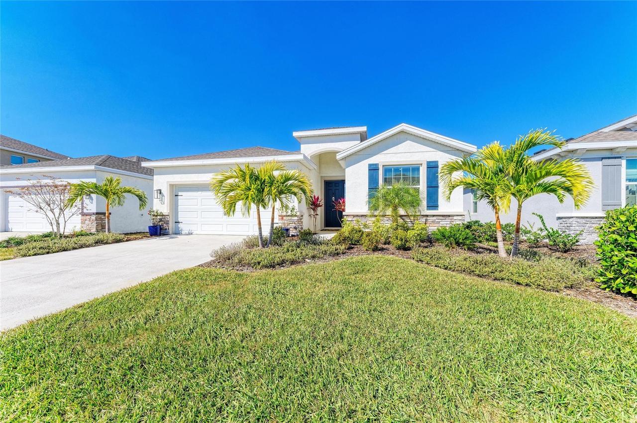 17719 Cantarina Cove, Bradenton, FL 34211