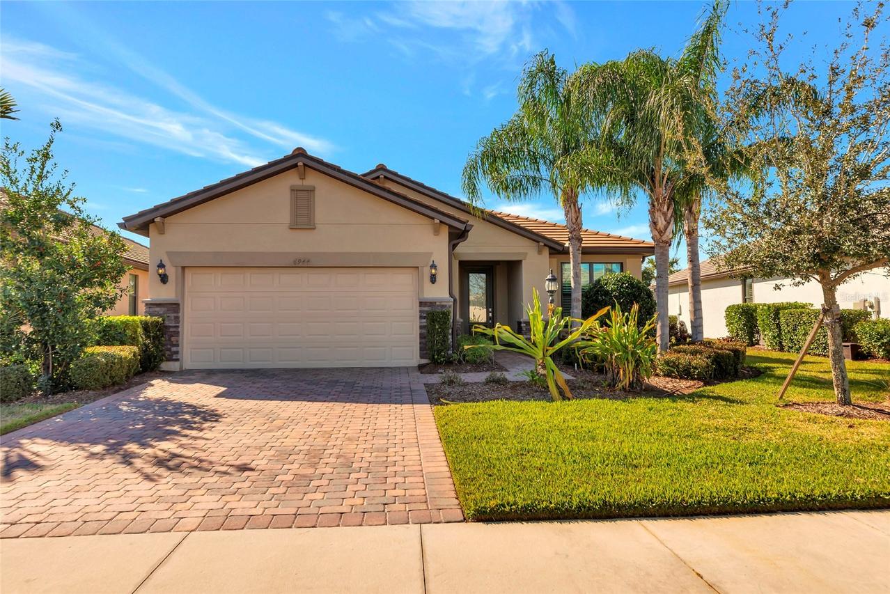 6944 Gosport Cove, Bradenton, FL 34202